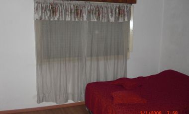 PROPIEDAD MULTIFAMILIAR AL FONDO CON ENTRADA DE AUTO