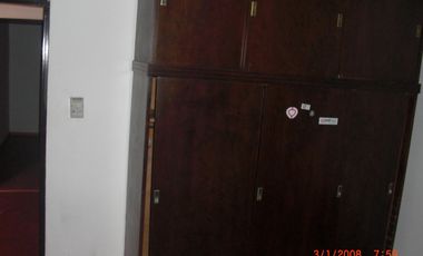 PROPIEDAD MULTIFAMILIAR AL FONDO CON ENTRADA DE AUTO