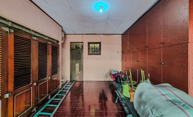 Rumah 9 Kamar Tidur Hadap Utara 9 Menit ke Lippo Mall Puri J-46206