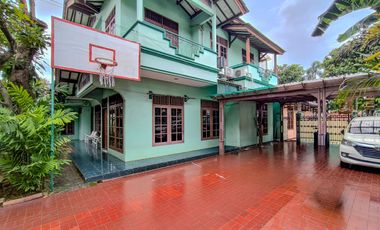Rumah 9 Kamar Tidur Hadap Utara 9 Menit ke Lippo Mall Puri J-46206