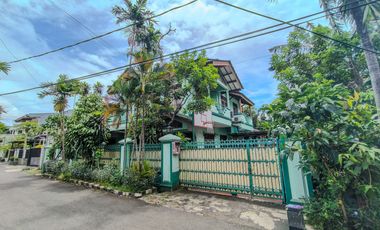 Rumah 9 Kamar Tidur Hadap Utara 9 Menit ke Lippo Mall Puri J-46206