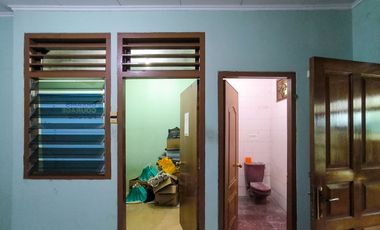 Rumah 9 Kamar Tidur Hadap Utara 9 Menit ke Lippo Mall Puri J-46206