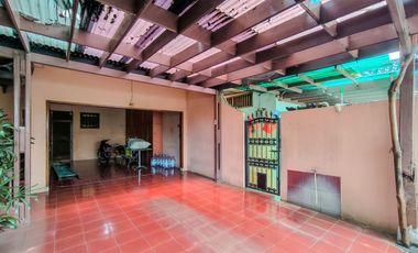 Rumah 9 Kamar Tidur Hadap Utara 9 Menit ke Lippo Mall Puri J-46206