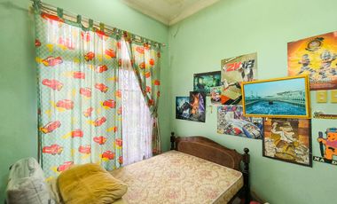 Rumah 9 Kamar Tidur Hadap Utara 9 Menit ke Lippo Mall Puri J-46206
