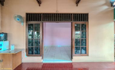 Rumah 9 Kamar Tidur Hadap Utara 9 Menit ke Lippo Mall Puri J-46206