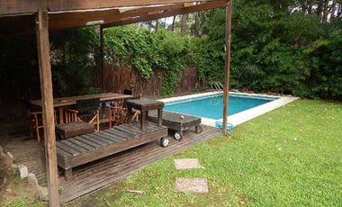 ESTUPENDO CHALET ESTILO CLASICO PINAMARENSE . CHALET EN VENTA.