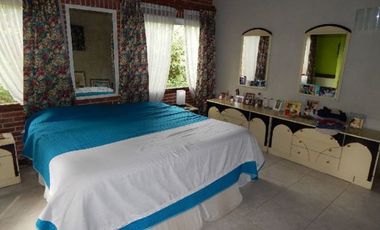 ESTUPENDO CHALET ESTILO CLASICO PINAMARENSE . CHALET EN VENTA.