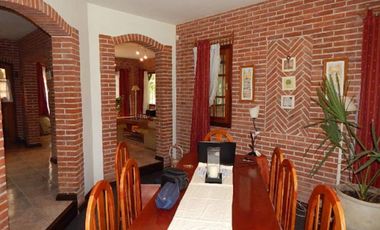 ESTUPENDO CHALET ESTILO CLASICO PINAMARENSE . CHALET EN VENTA.