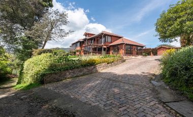 casa en venta en la calera. Cod V9011