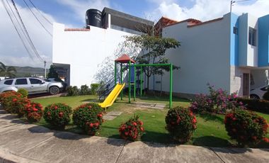 casa en venta en variante la floresta. Cod V13912