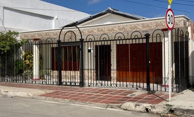 casa en venta en centro. Cod V106250