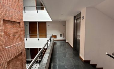 oficina en arriendo en el chico. Cod A194