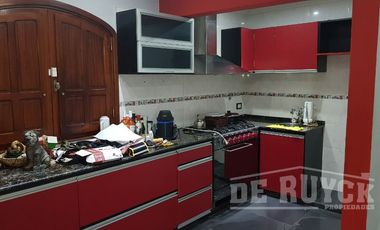 Casa en venta en Quilmes Oeste