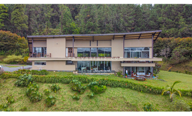 Casa en Parcelación Vía Las Palmas - La Fe El Retiro