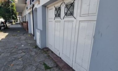 casa con dos garages