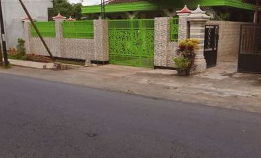 Rumah dijual di Jalan Jugo Kesamben Blitar