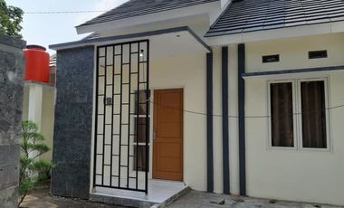 Perumahan modern di dekat arah ke malang