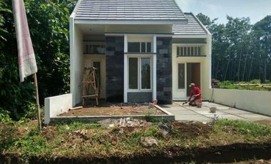 Perumahan modern di dekat arah ke malang