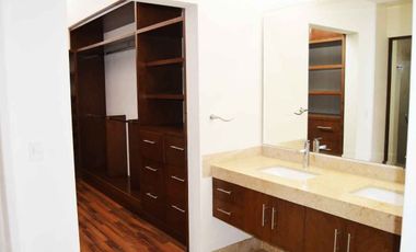 CASA RESIDENCIAL EN RENTA EN EL CLUB Y DENTRO DEL CAMPO DE GOLF TRES MARIAS