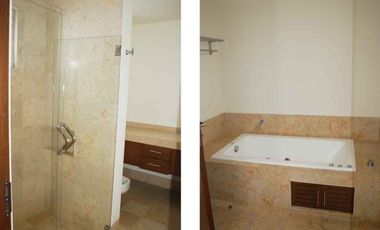 CASA RESIDENCIAL EN RENTA EN EL CLUB Y DENTRO DEL CAMPO DE GOLF TRES MARIAS