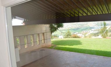 CASA RESIDENCIAL EN RENTA EN EL CLUB Y DENTRO DEL CAMPO DE GOLF TRES MARIAS