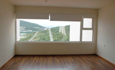 CASA RESIDENCIAL EN RENTA EN EL CLUB Y DENTRO DEL CAMPO DE GOLF TRES MARIAS