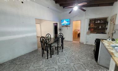 Venta casa de 3 ambientes con cochera en Monte Chingolo