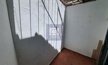 COD. 5898 - SE ARRIENDA LOCAL - BARRIO: CENTRO