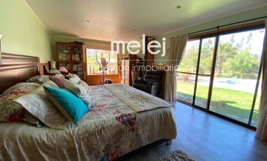 ESPECTACULAR CASA EN EXCLUSIVO CONDOMINIO, LIMACHE