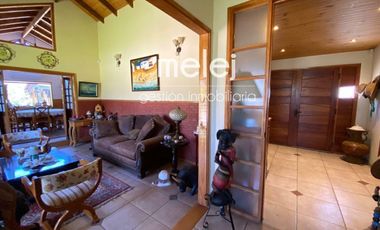 ESPECTACULAR CASA EN EXCLUSIVO CONDOMINIO, LIMACHE