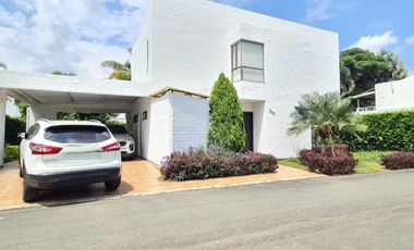 casa en venta en la morada. Cod V16822