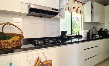 casa en venta en la morada. Cod V16822