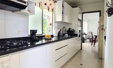 casa en venta en la morada. Cod V16822