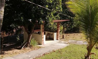 Se Vende o Alquila Casa Campestre en Las Lajas de Chame (H)