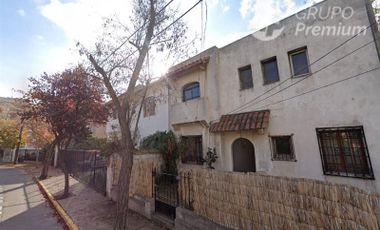 Casa en Venta en Nuñez de Arce - Chile España, Ñuñoa