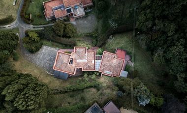 VENTA DE CASA EN ALTO DEL ESCOBERO  ENVIGADO, ANTIOQUIA