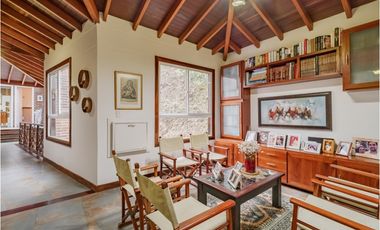 VENTA DE CASA EN ALTO DEL ESCOBERO  ENVIGADO, ANTIOQUIA