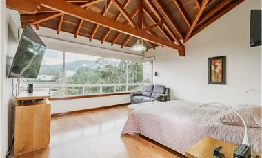 VENTA DE CASA EN ALTO DEL ESCOBERO  ENVIGADO, ANTIOQUIA