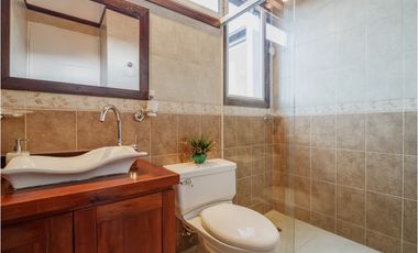 VENTA DE CASA EN ALTO DEL ESCOBERO  ENVIGADO, ANTIOQUIA