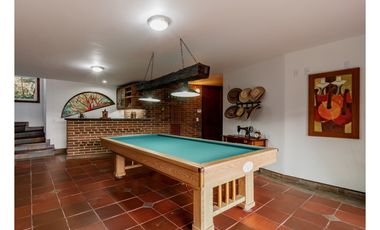 VENTA DE CASA EN ALTO DEL ESCOBERO  ENVIGADO, ANTIOQUIA