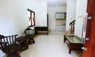Disewakan rumah semi furnished di jalan godean