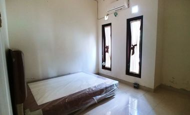 Disewakan rumah semi furnished di jalan godean