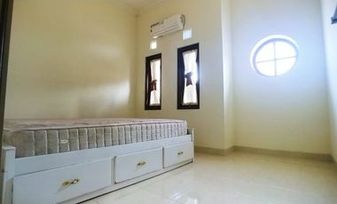 Disewakan rumah semi furnished di jalan godean