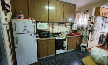 Casa PH en venta en Lanus Este
