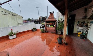 Casa PH en venta en Lanus Este