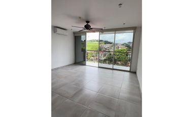 SE ALQUILA APARTAMENTO EN ALTAVISTA TOWER