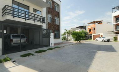 Cascais 289 - Casa en venta en Residencial Lisboa, Puerto Vallarta