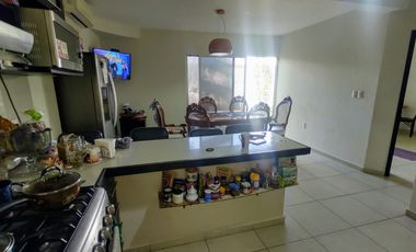 Casa en venta 4 Recámaras una en P.B. Fraccionamiento Palmas, Medellín de Bravo