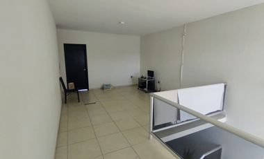 Casa en venta 4 Recámaras una en P.B. Fraccionamiento Palmas, Medellín de Bravo