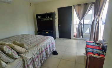 Casa en venta 4 Recámaras una en P.B. Fraccionamiento Palmas, Medellín de Bravo